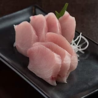 L6 Sashimi Yellowtail/2Pcs/ Raw Fish